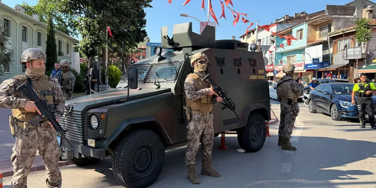 İznik’te ‘Önüne bak’ tartışmasının ardından bölgede yoğun güvenlik önlemi