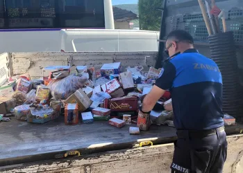 Gemlik’te Sağlıksız Gıda Deposuna Zabıta Baskını