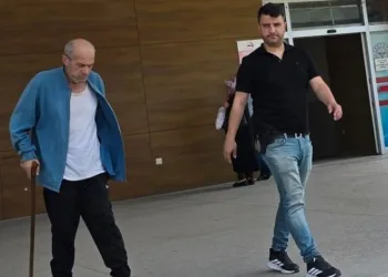 Bursa’da 13 yıl hapis cezası bulunan şahıs saklandığı evde yakalandı