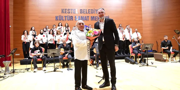 Kestel Belediyesi Türk Halk Müziği Korosu’ndan unutulmaz konser