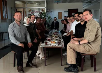 Karacabey Adliyesi’ne sabah en erken gelen personele sürpriz kahvaltı