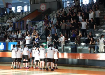 İnegöl Belediyespor U12 Kız Basketbol Takımı Bursa üçüncüsü oldu