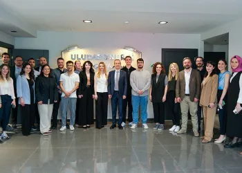 Genç yetenekler iş dünyasına hazırlanıyor