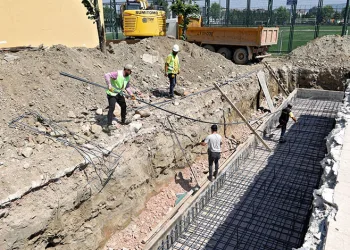 Yıldırım’da 4 mevsim yüzme keyfi