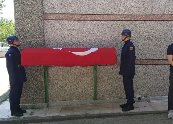 Kıbrıs gazisi, son yolculuğuna uğurlandı