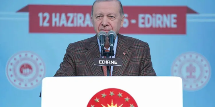 “Muhalefetin koltuk kavgalarıyla boşa harcayacak tek anımız yok”