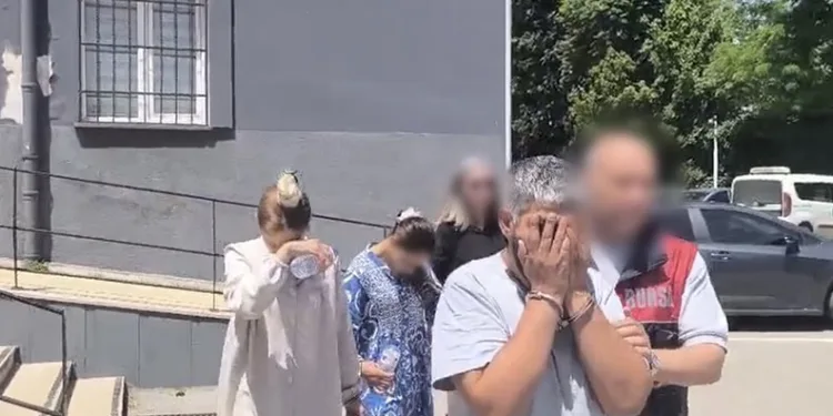 Bursa’da çaldıkları çelik kasayla yakalandılar
