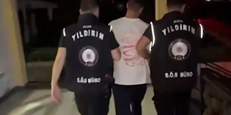 Bursa’da 12 yıl 6 ay hapis cezasıyla aranan şahıs yakalandı