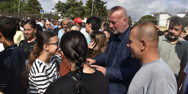 Başkan Karabatı Öğrencilerin LGS Heyecanına Ortak Oldu