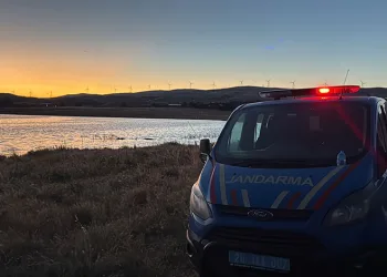 Eskişehir’de atıyla gölete giren şahıs boğuldu