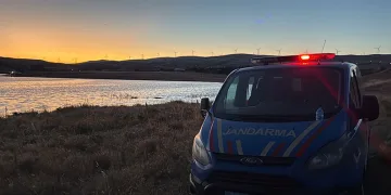 Eskişehir’de atıyla gölete giren şahıs boğuldu