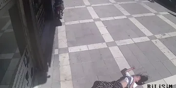Güvercinlere yem vermek isterken ölümden döndü