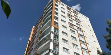 Diyarbakır’da evinin balkonundan atlayan çocuk hayatını kaybetti