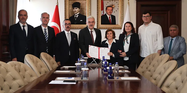İnegöl’de 7 birimli Aile Sağlığı Merkezi için bağış protokolü imzalandı