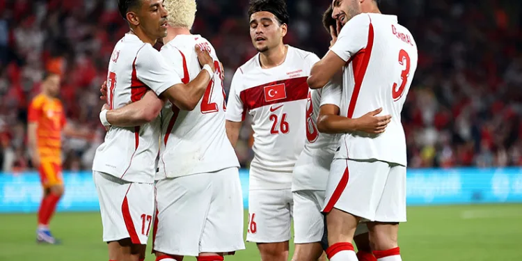 A Milli Futbol Takımı’ndan 4 gollü prova
