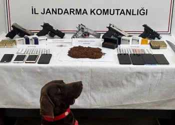Kastamonu’da uyuşturucu ve silah operasyonu: 3 tutuklama
