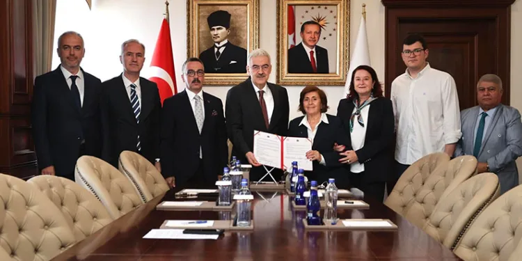 İnegöl’e 7 birimli yeni aile sağlığı merkezi için protokol imzalandı