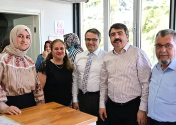 Oktay Yılmaz, muhtarlarla bir araya geldi