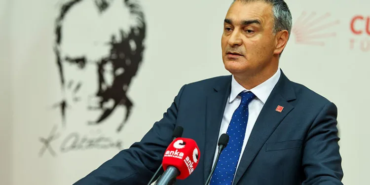 CHP’de 6 isim için ihraç talebi