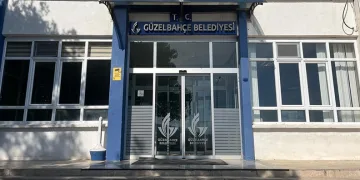 Seferihisar Eski Güzelbahçe Belediye Başkanı’nın eşi gözaltında