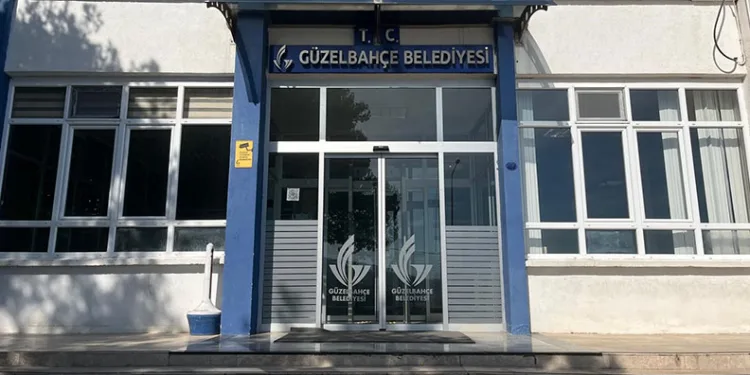 Seferihisar Eski Güzelbahçe Belediye Başkanı’nın eşi gözaltında