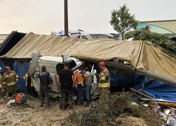 Kula’da zincirleme kaza; 2 ölü, 4 yaralı