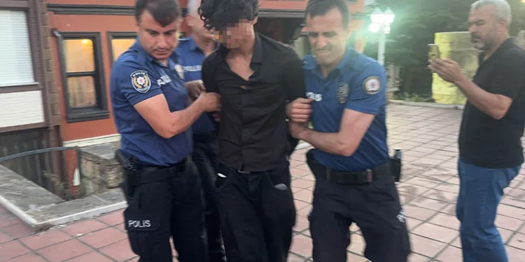 Bursa’da surlarda intihara kalkışan genç son anda kurtarıldı