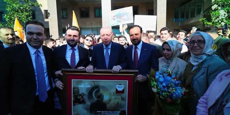 Gençlerden Cumhurbaşkanı Erdoğan’a Babalar Günü sürprizi