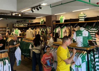 Bursaspor formalarına taraftardan yoğun ilgi