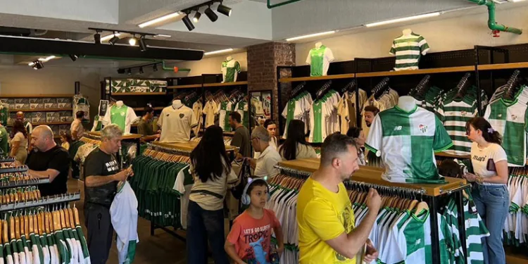 Bursaspor formalarına taraftardan yoğun ilgi