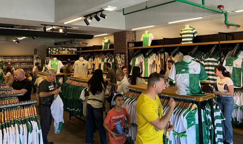 Bursaspor formalarına taraftardan yoğun ilgi