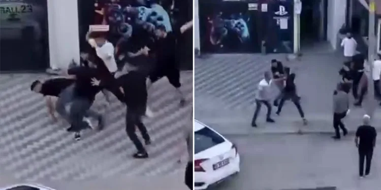Kemer ve ıstakalarla birbirlerine saldırdılar