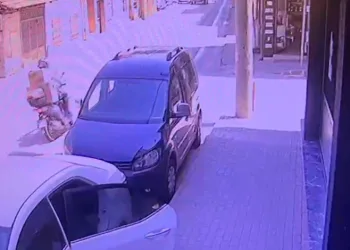 Yere dökülen mazot kazaya sebebiyet verdi; 3 yaralı