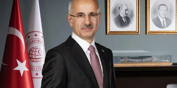 2 Türk gemisi daha Hürmüz Boğazı’nı geçti