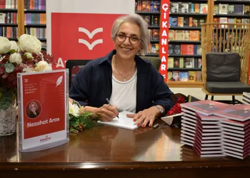 Nezahat Aras’ın ilk kitabı okuyucusuyla buluştu