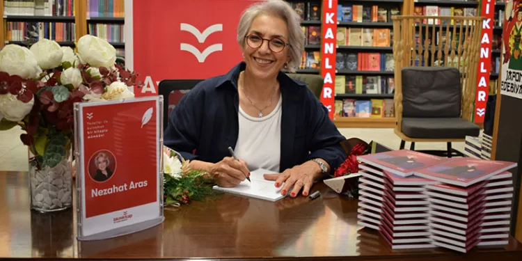 Nezahat Aras’ın ilk kitabı okuyucusuyla buluştu