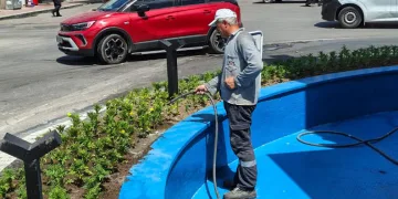 Gemlik’te Saat Kulesi ve Havuz Çevresinde Yenileme Çalışmaları