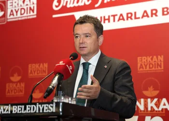 Erkan Aydın muhtarlarla ortak akıl buluşmasında bir araya geldi