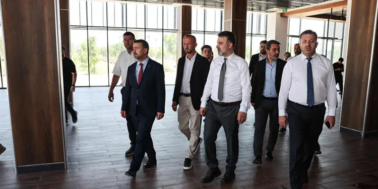 Biba: “Mustafakemalpaşa hak ettiği hizmetleri alacak”