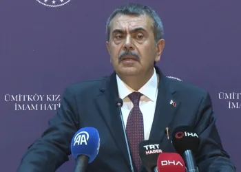 “İmam hatip meslek derslerini branşlaştıracak bir adımı YÖK ile beraber yürütüyoruz”