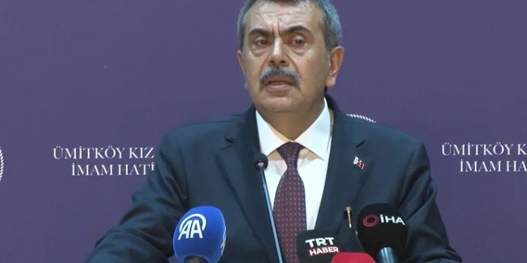 “İmam hatip meslek derslerini branşlaştıracak bir adımı YÖK ile beraber yürütüyoruz”
