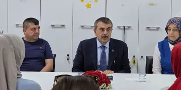 “Tüm kararları öğretmenlerimizle istişare ederek alıyoruz”