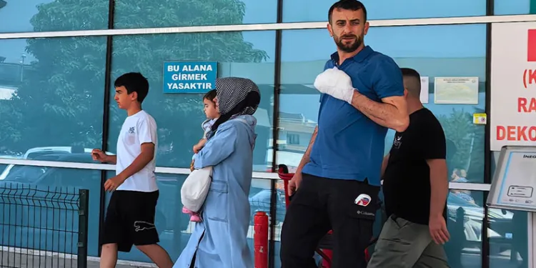 Bursa’da elini makineye kaptıran işçinin parmağı koptu