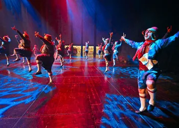 Karagöz Halk Dansları’ndan muhteşem final
