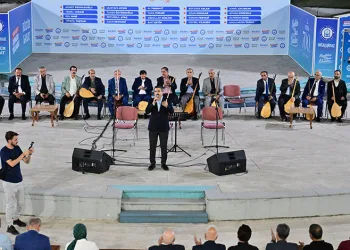 Yıldırım’dan Aşık Hüseyin Sümmanioğlu’na vefa