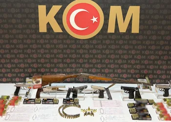 Afyonkarahisar’da tefeci operasyonu: 5 gözaltı