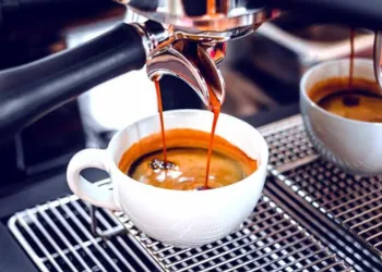 Bilim insanları ses enerjisi ile Espresso üretti: Artık ısı olmadan hazırlanabiliyor