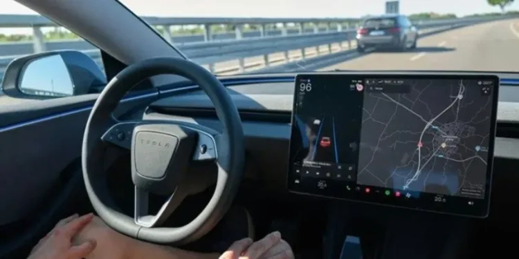 Tesla, Avrupa’dan onay alabilmek için FSD verilerini abarttı mı?