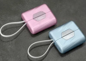 İki parçaya ayrılabilen powerbank tanıtıldı