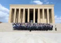 Aziz Yıldırım, Anıtkabir’i ziyaret etti